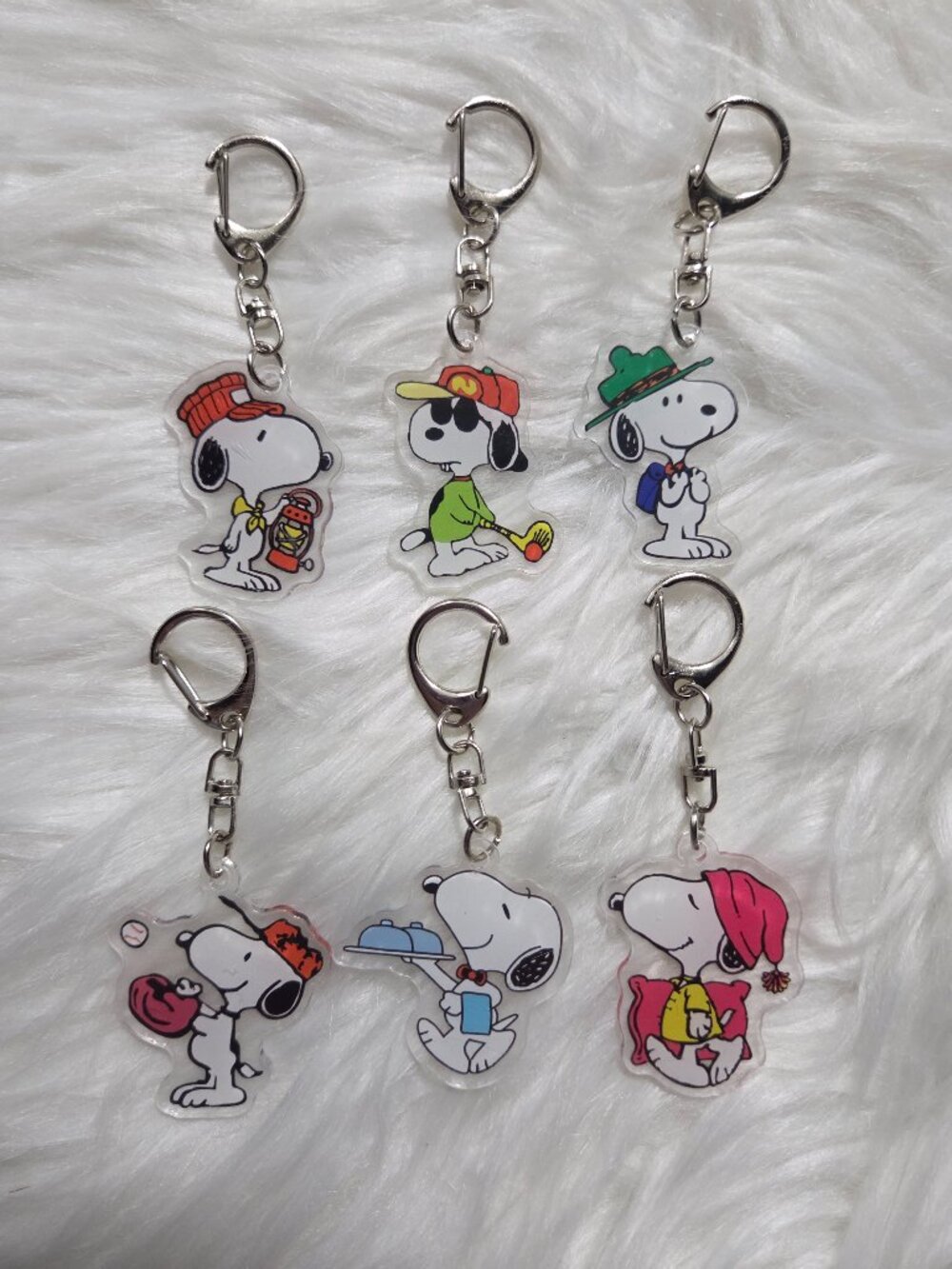 Peanuts Snoopy Character Set of 6 Keychain - Picture 2 of 5